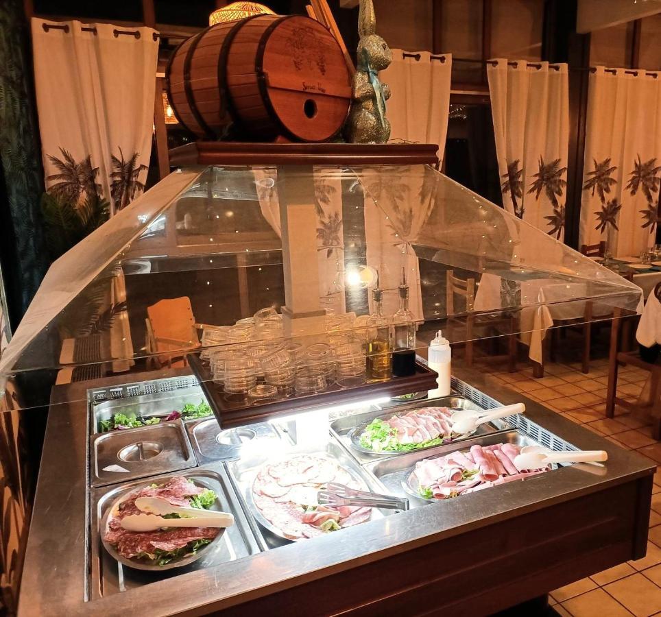 Kamea Club La Gironie Hotel Turenne Екстериор снимка